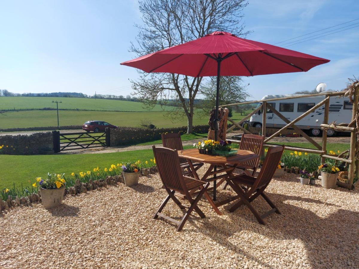Thames Head Wharf - Historic Cotswold Cottage With Stunning Countryside Views 시런세스터 외부 사진