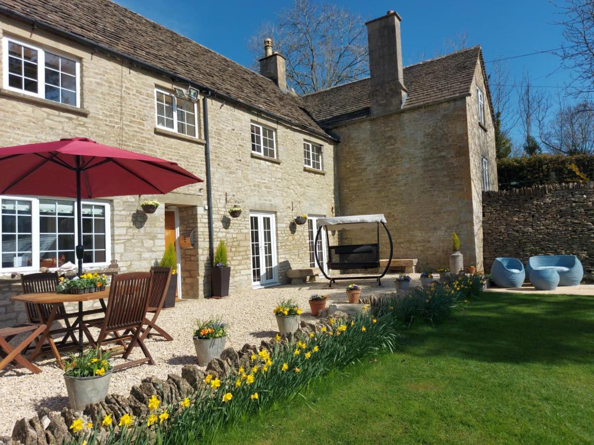 Thames Head Wharf - Historic Cotswold Cottage With Stunning Countryside Views 시런세스터 외부 사진