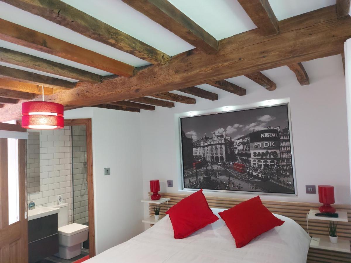 Thames Head Wharf - Historic Cotswold Cottage With Stunning Countryside Views 시런세스터 외부 사진