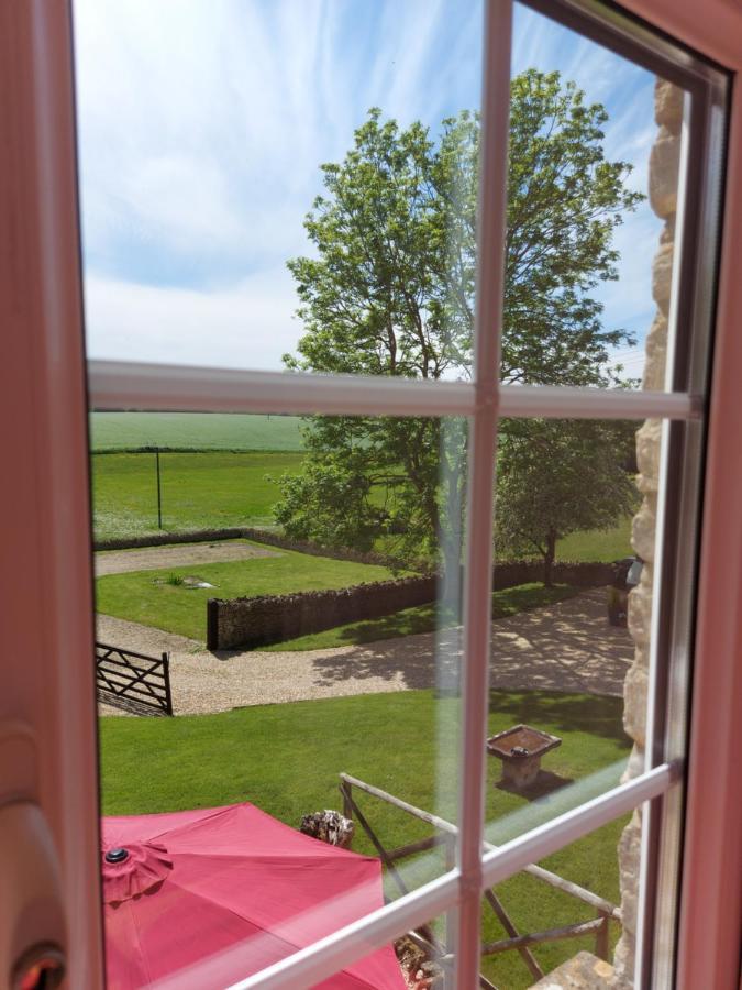 Thames Head Wharf - Historic Cotswold Cottage With Stunning Countryside Views 시런세스터 외부 사진
