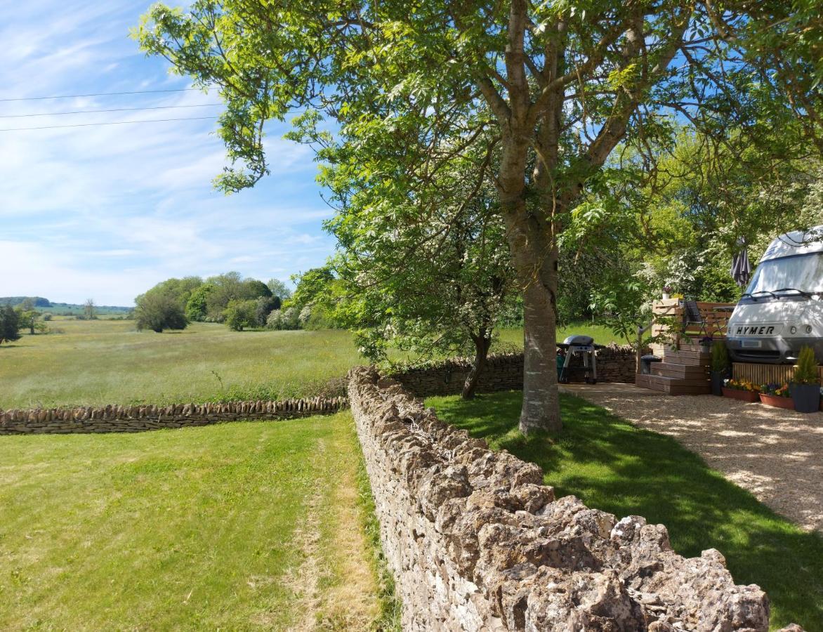 Thames Head Wharf - Historic Cotswold Cottage With Stunning Countryside Views 시런세스터 외부 사진