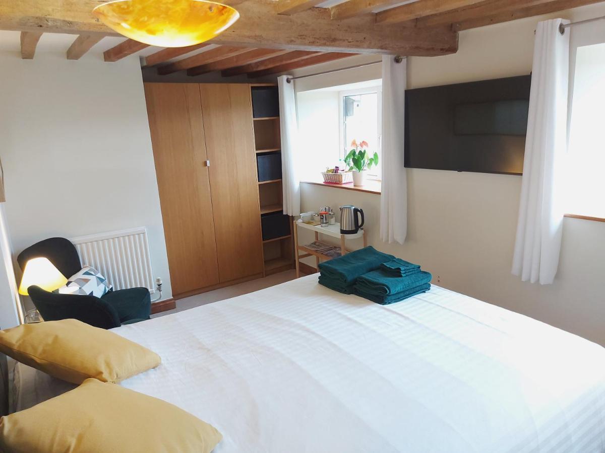 Thames Head Wharf - Historic Cotswold Cottage With Stunning Countryside Views 시런세스터 외부 사진